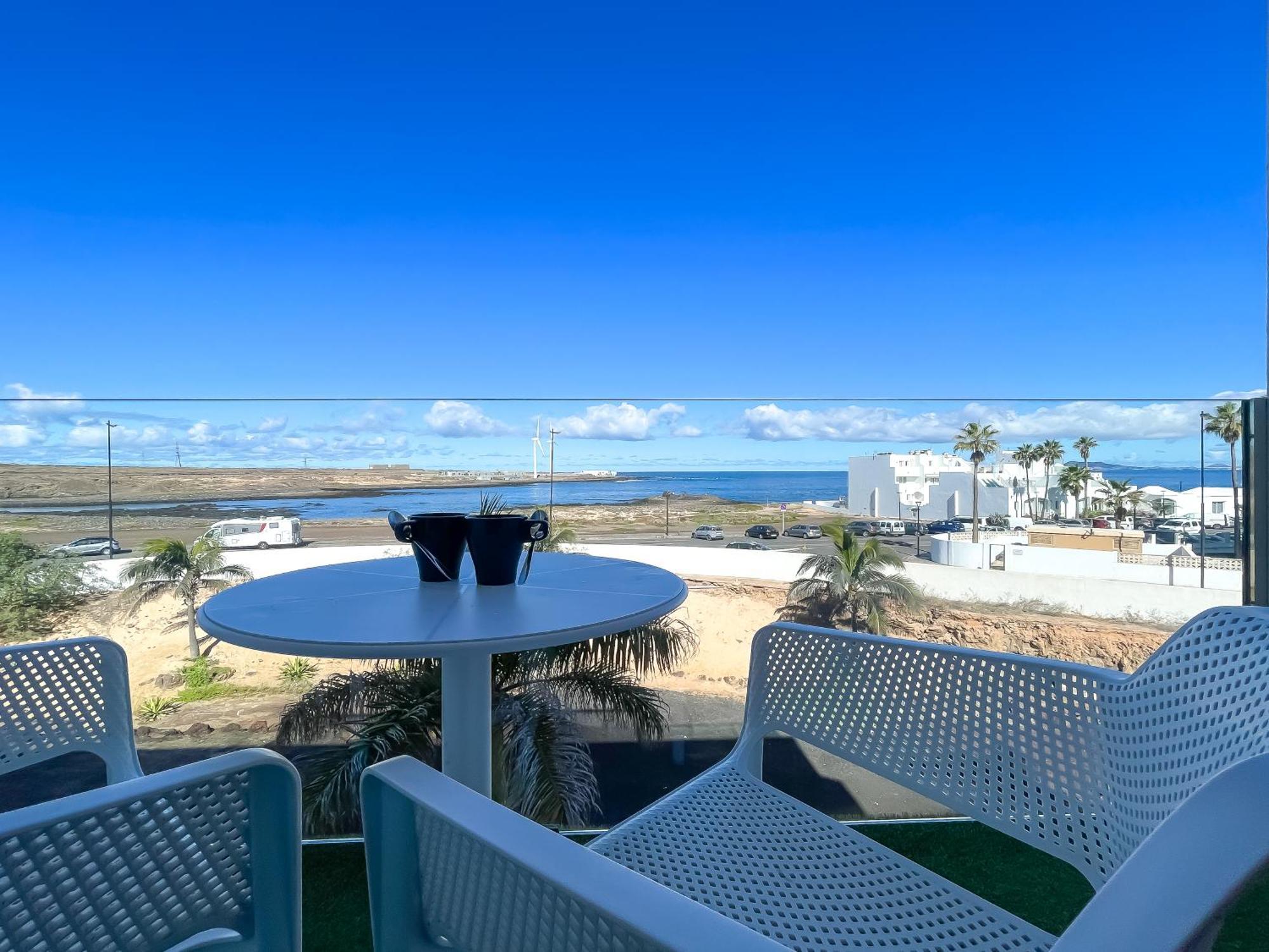 Corralejo Surfing Colors Hotel&Apartments Exterior photo