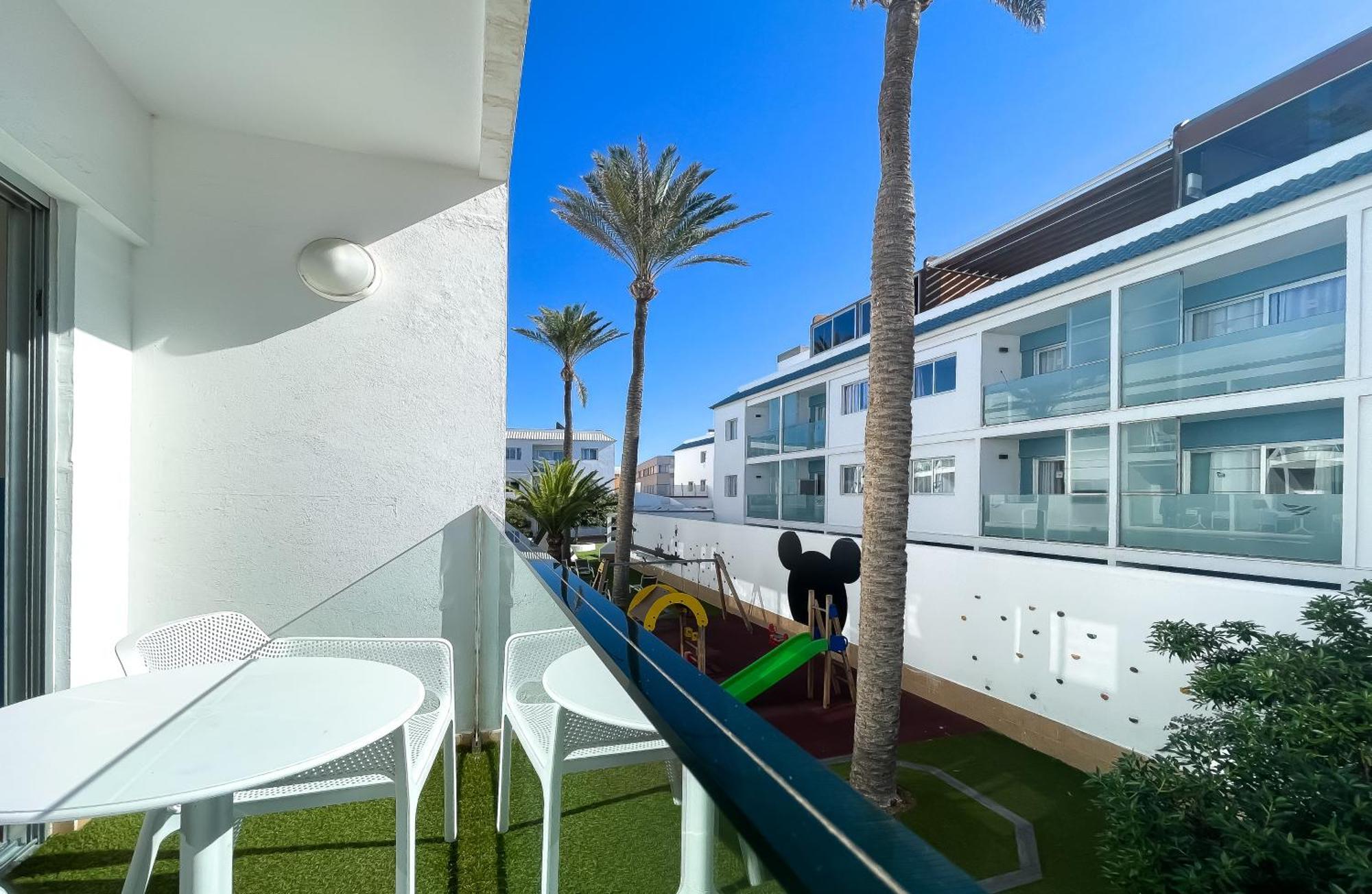 Corralejo Surfing Colors Hotel&Apartments Exterior photo